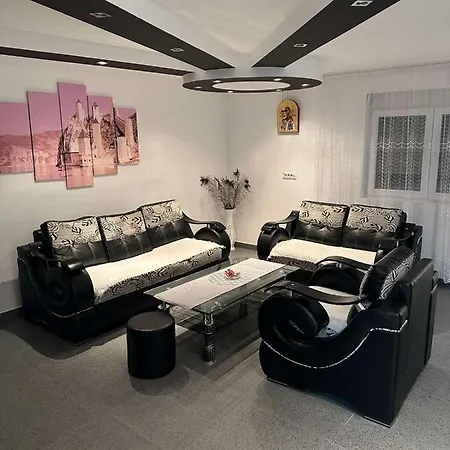 Angelikatos דירה