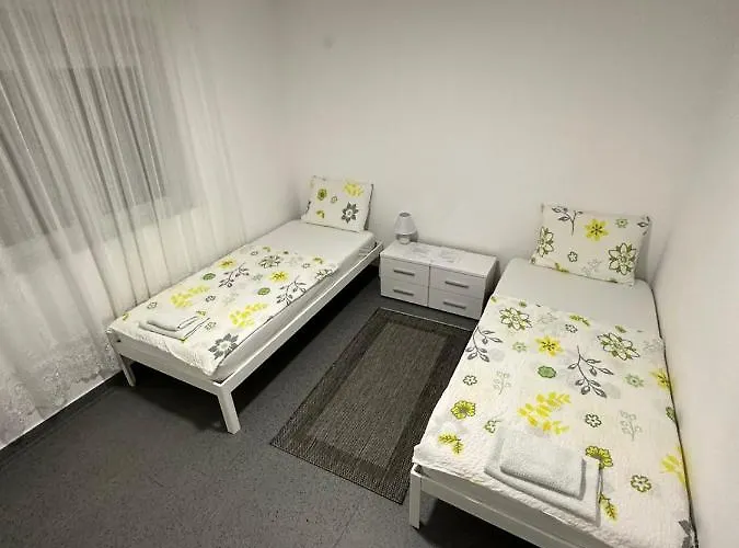 Angelikatos 아파트 골루바츠